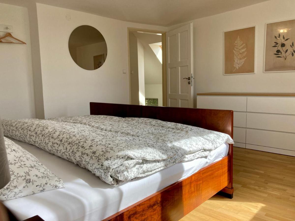 Apartmanovy Dum Se Zahradou V Klidne Casti Prahy Apartmán Prague