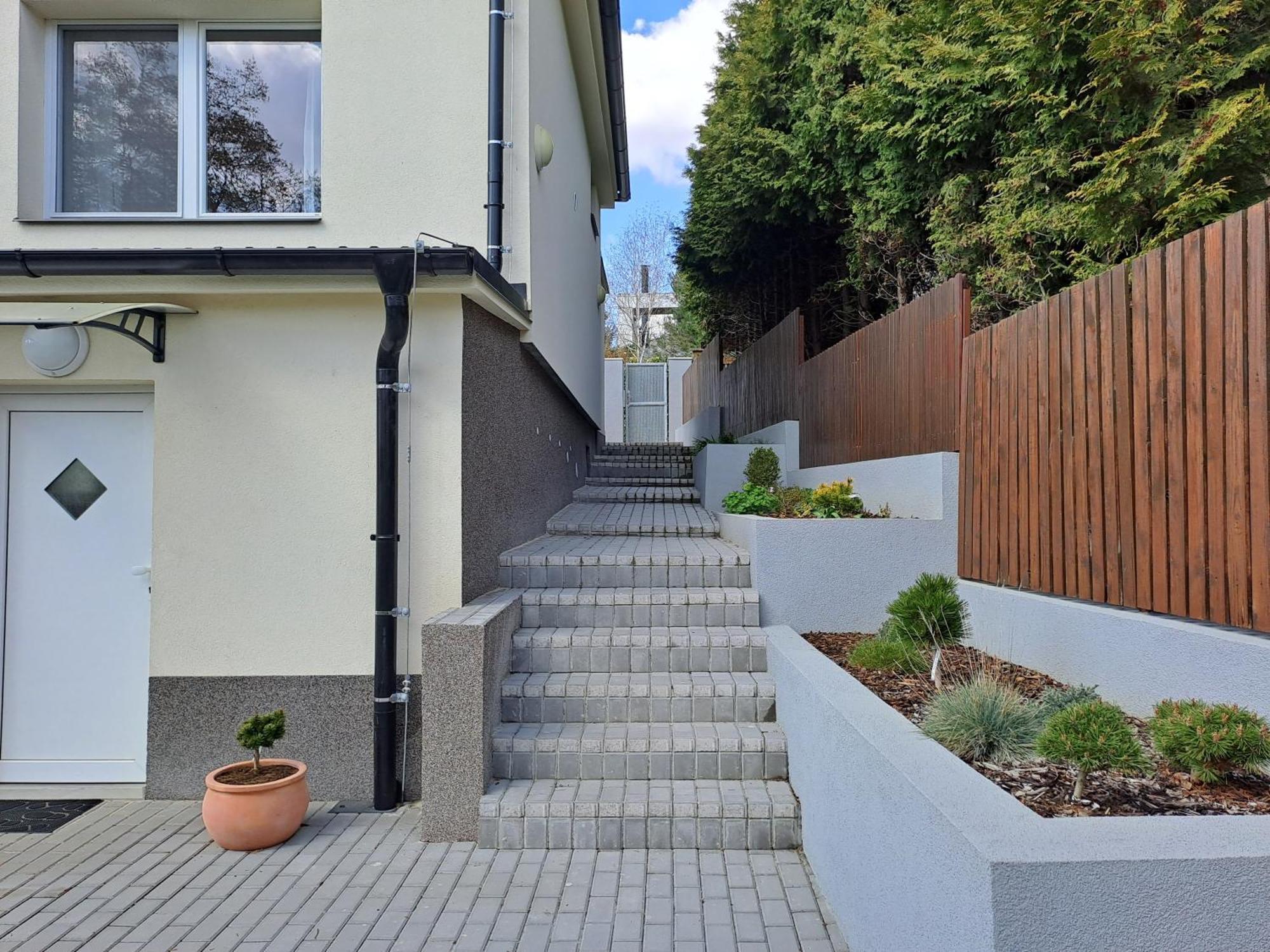 Apartmanovy Dum Se Zahradou V Klidne Casti Prahy Apartmán *
