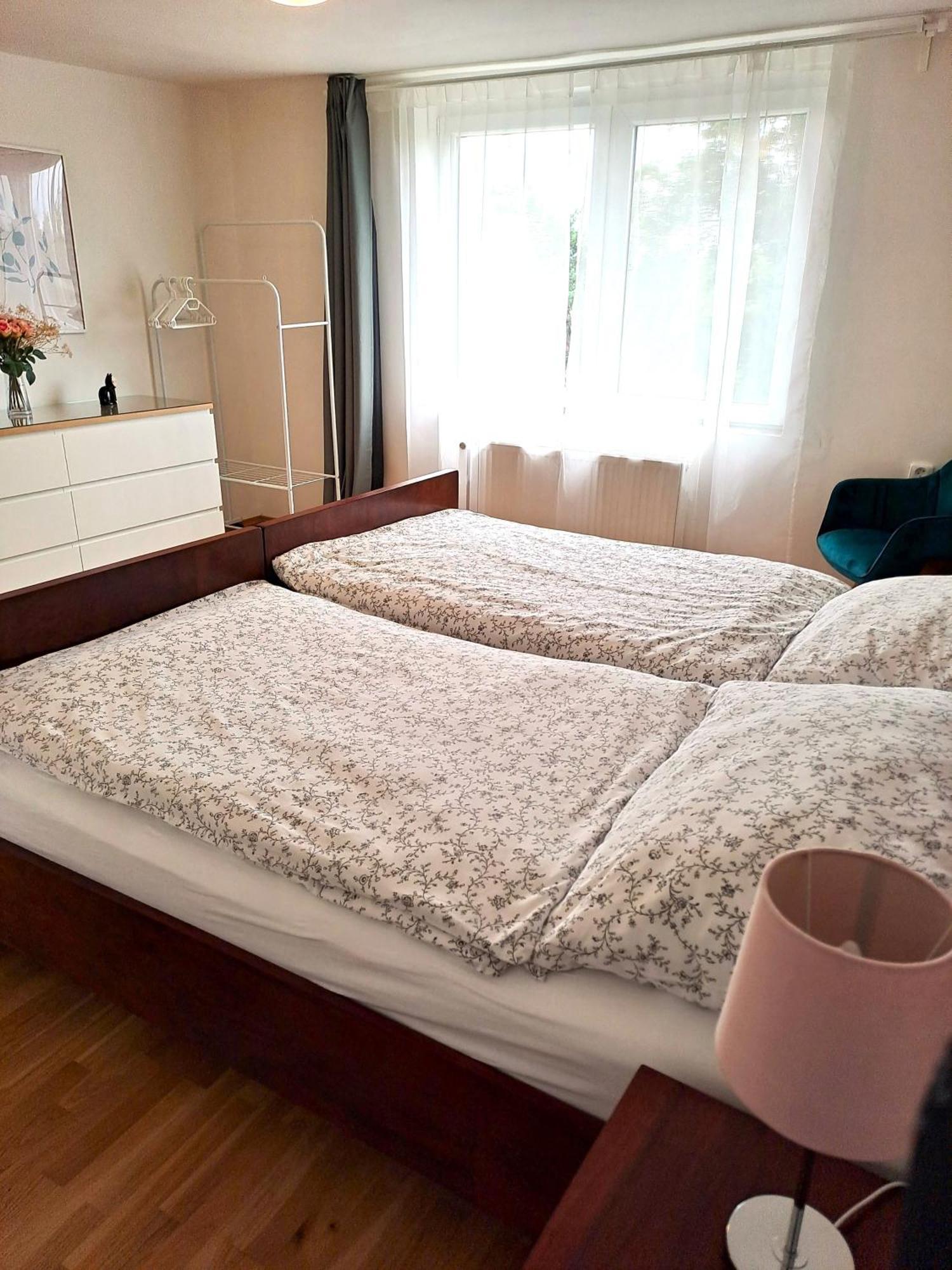 Apartmanovy Dum Se Zahradou V Klidne Casti Prahy Apartmán