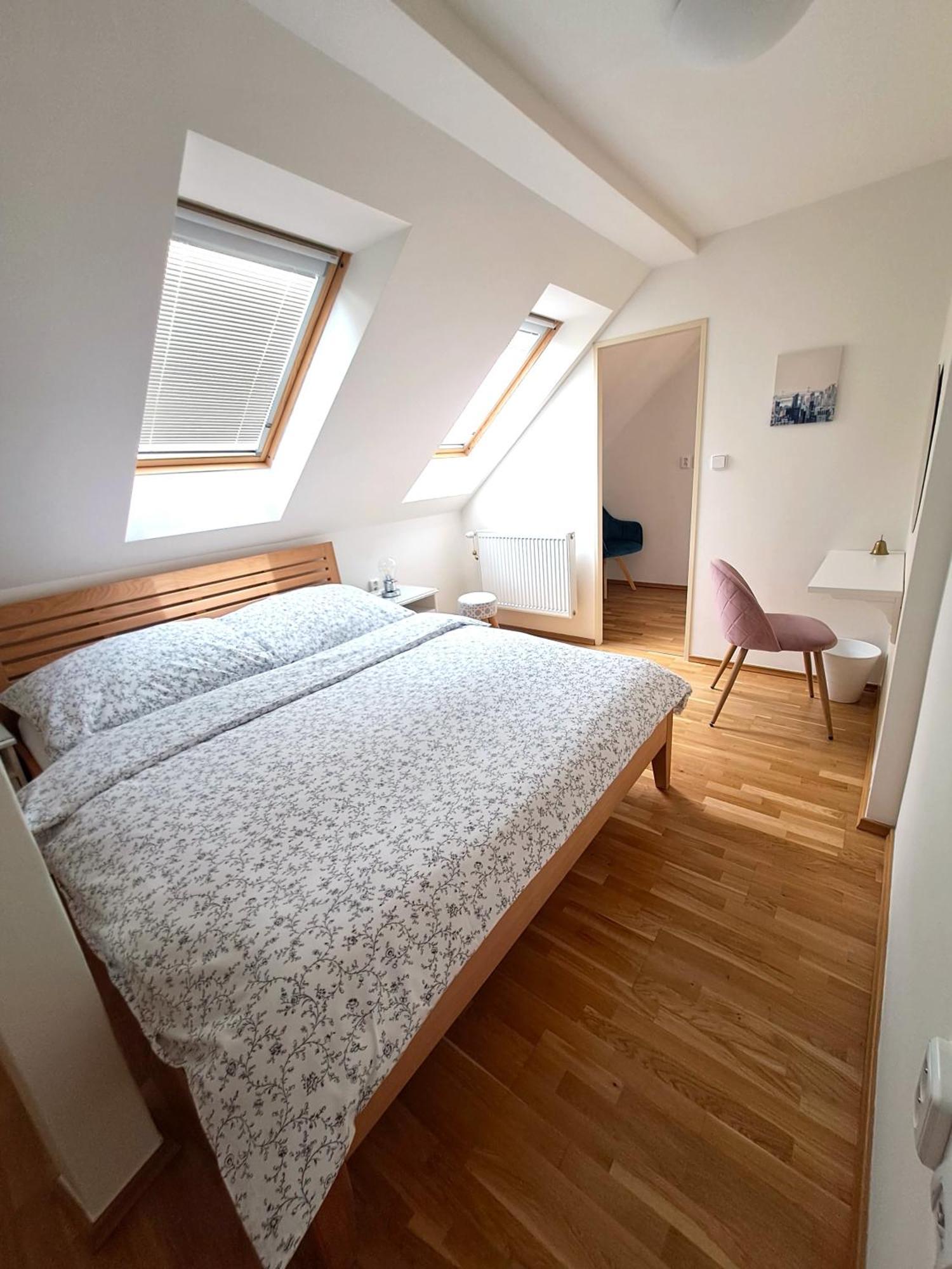 Apartmanovy Dum Se Zahradou V Klidne Casti Prahy Apartmán *
